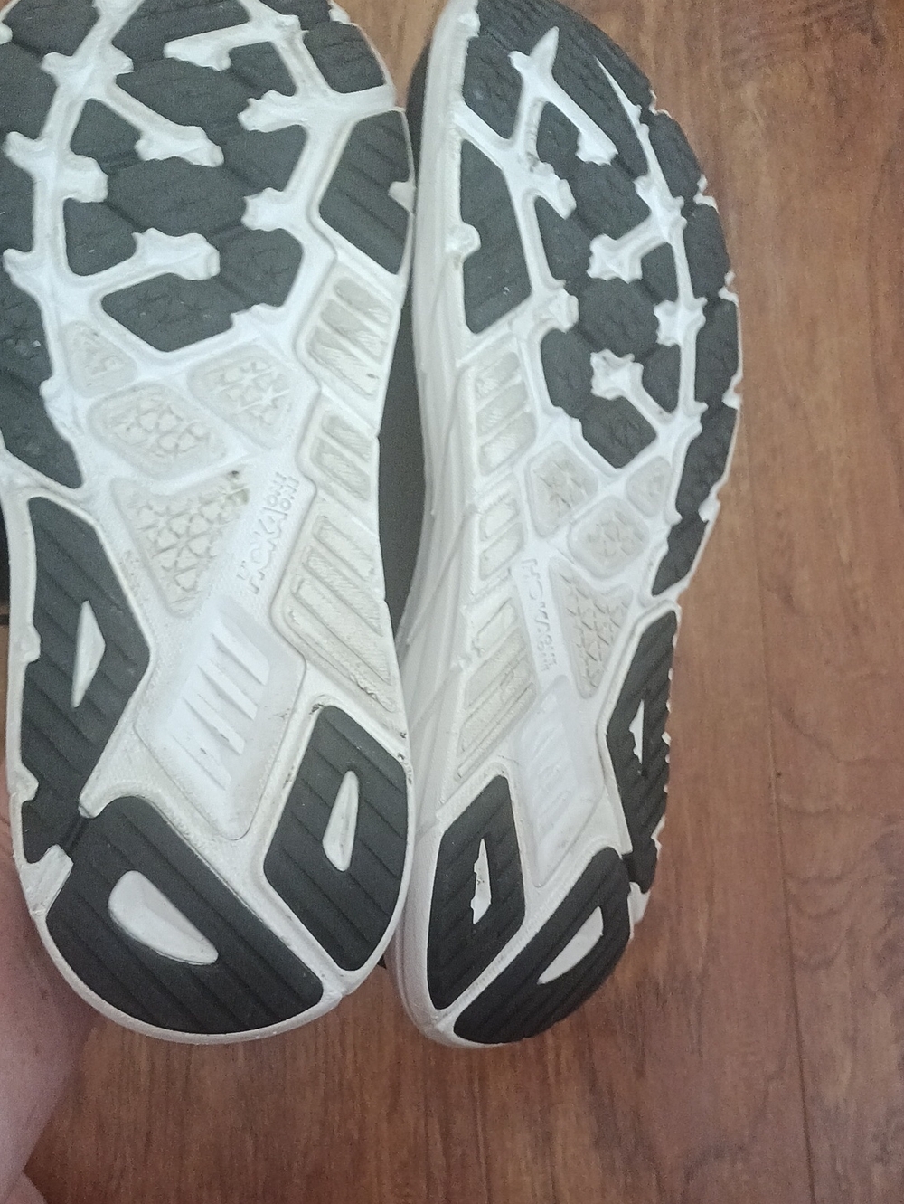 8B Hoka Black and White Performance Running Shoes - Picture 3 of 5